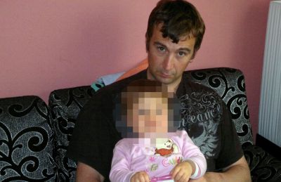 David-Haines-with-his-youngest-child-now-aged-4