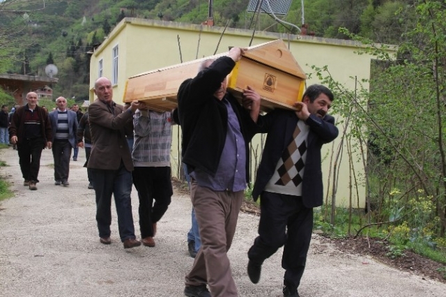 koyluleri-savci-kiraz-i-olduren-safak-yayla-nin-7148274_7469_m