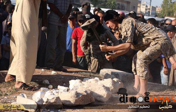 11667030_16370921831981