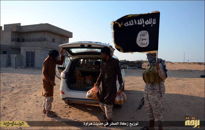 11742689_594759117328640_6314836384012134862_n