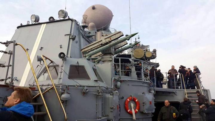 12366314_970741279640515_4873827310841906551_n